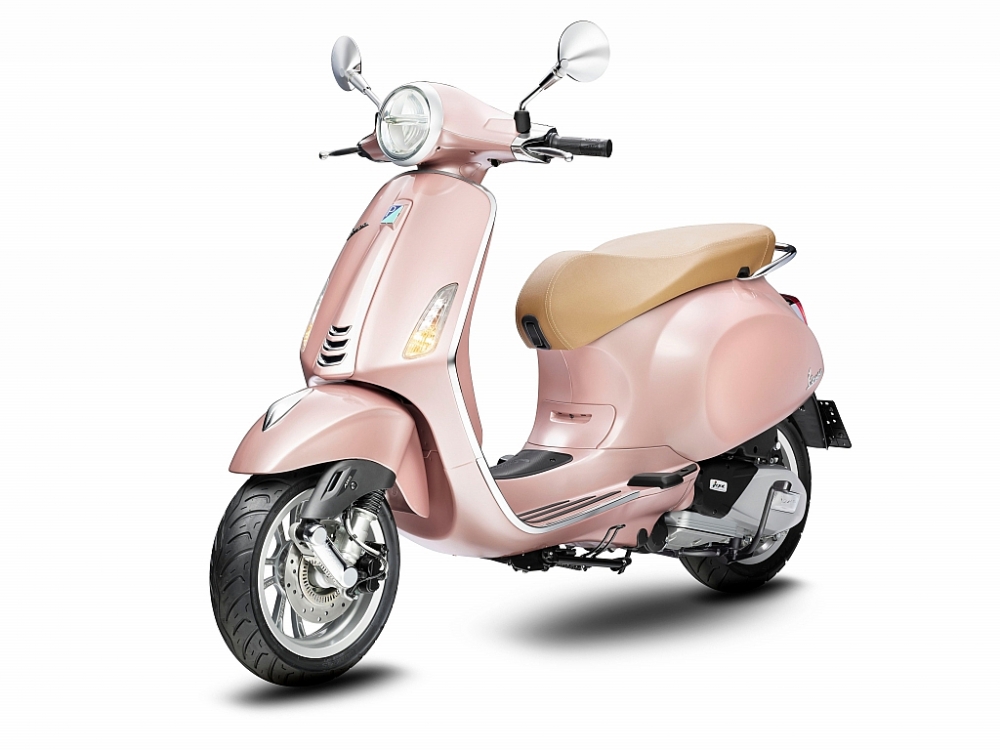 Vespa Primavera màu Hồng cho Ngày Quốc tế phụ nữ 8/3