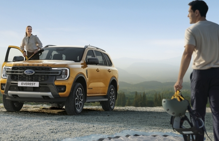 Về Việt Nam Ford Everest Wildtrak 2023 có giá 1,5 tỷ đồng