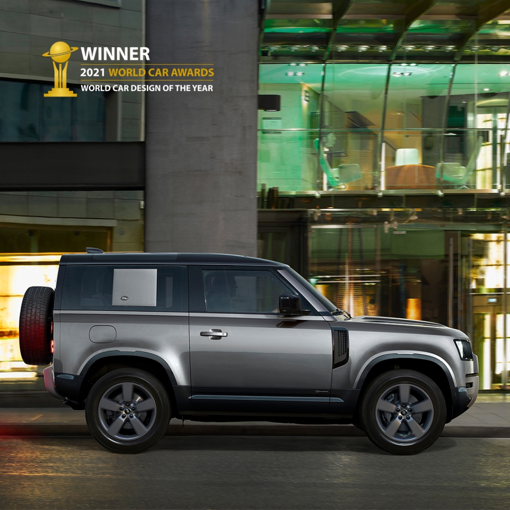 Land Rover Defender mới được vinh danh là Thiết kế Xe hơi của năm 2021