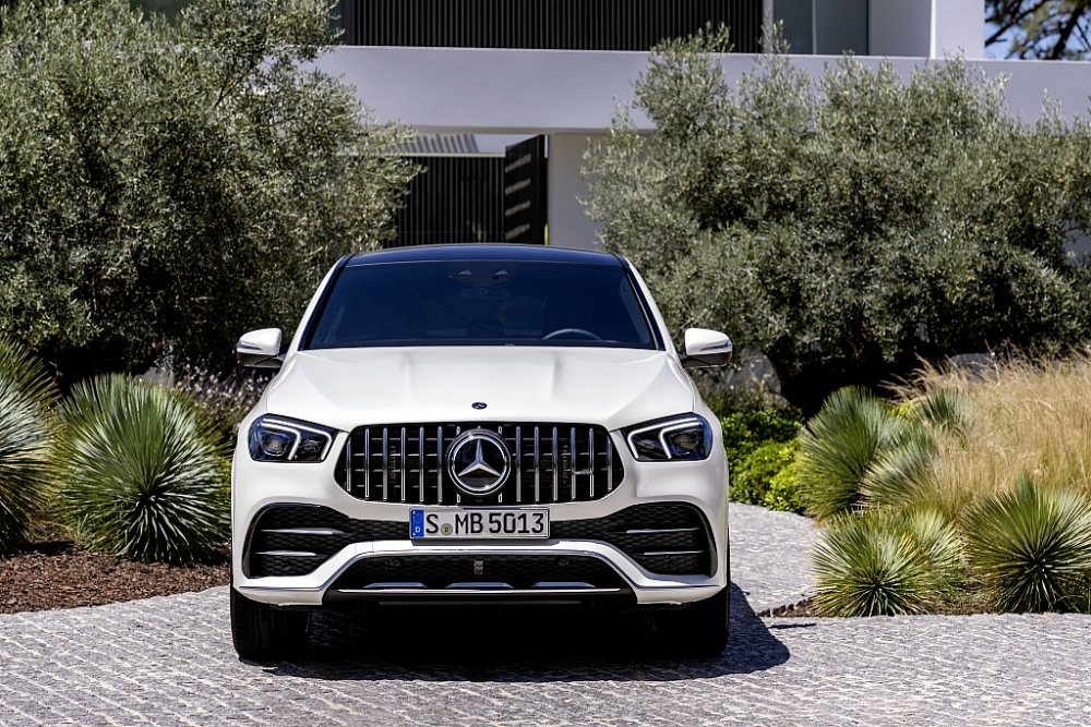 Nhập khẩu nguyên chiếc, nhanh hơn, gợi cảm hơn, Mercedes GLE 53 4MATIC+ Coupé có giá 5,349 tỷ đồng