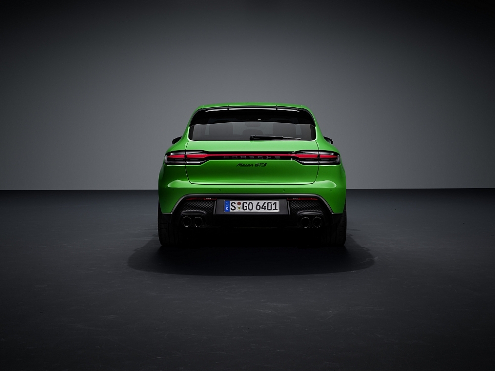 Porsche Macan 2022 tại Việt Nam có giá khởi điểm từ 2,299 tỷ đồng