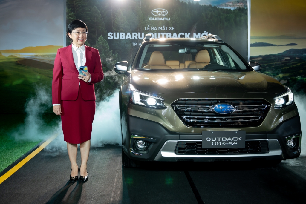 Nhiều nâng cấp Subaru Outback 2023 chốt giá 2,099 tỷ đồng