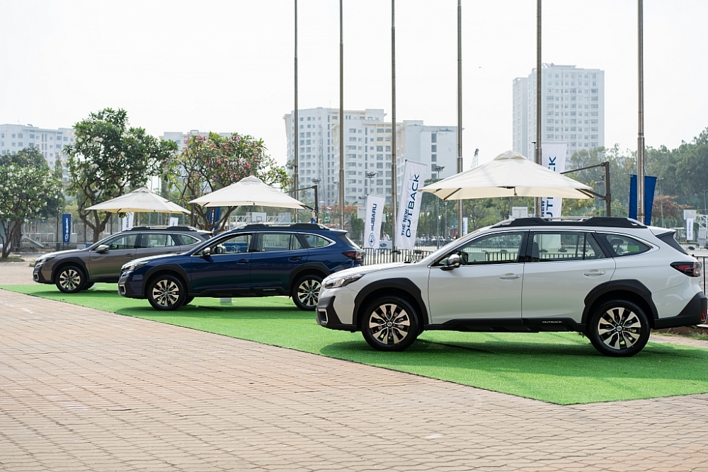Nhiều nâng cấp Subaru Outback 2023 chốt giá 2,099 tỷ đồng