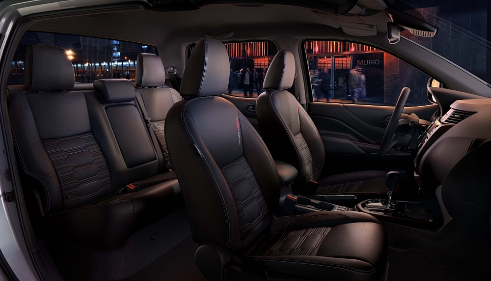 Thiết kế hoàn toàn mới, Nissan Navara 2021 có thêm phiên bản thể thao đặc biệt