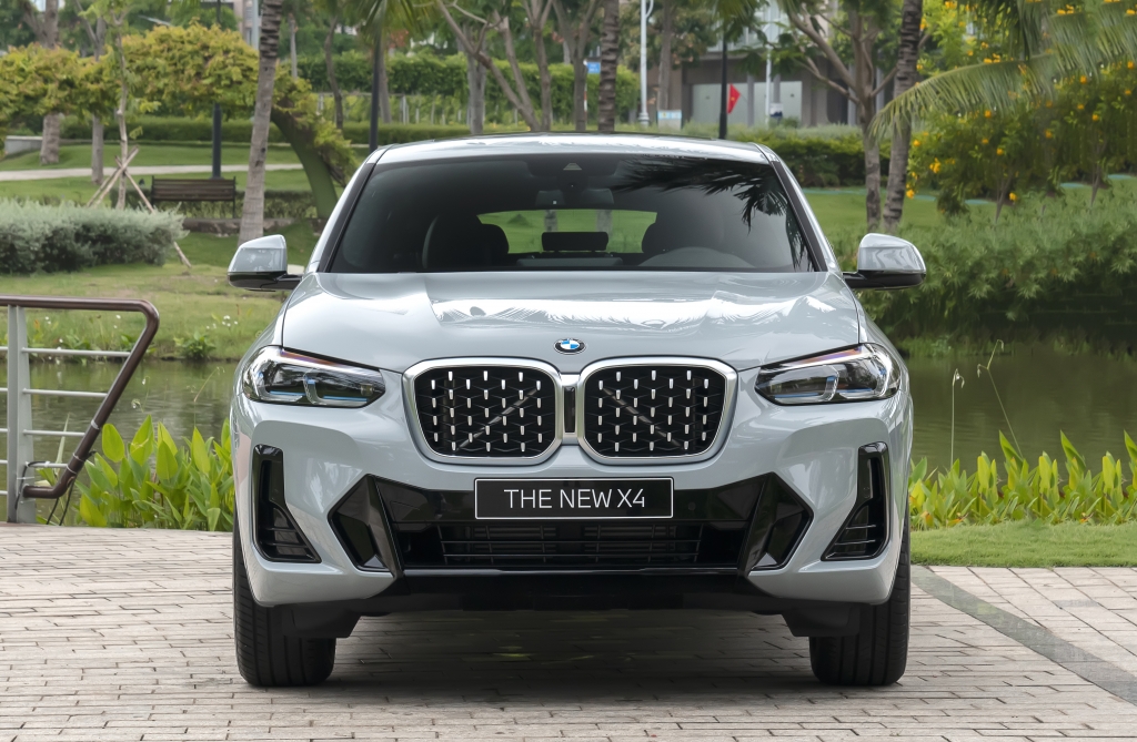 Chỉ nhập 15 xe,  BMW X4 2022 được Thaco 