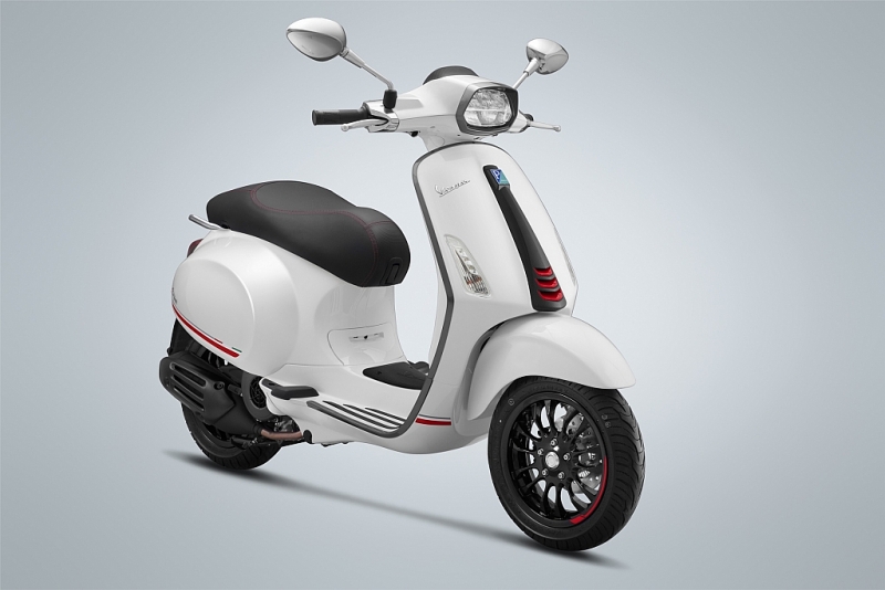 Phiên bản đặc biệt Vespa Sprint Carbon 2019 chính thức xuất hiện phien ban dac biet vespa sprint carbon 2019 chinh thuc xuat hien