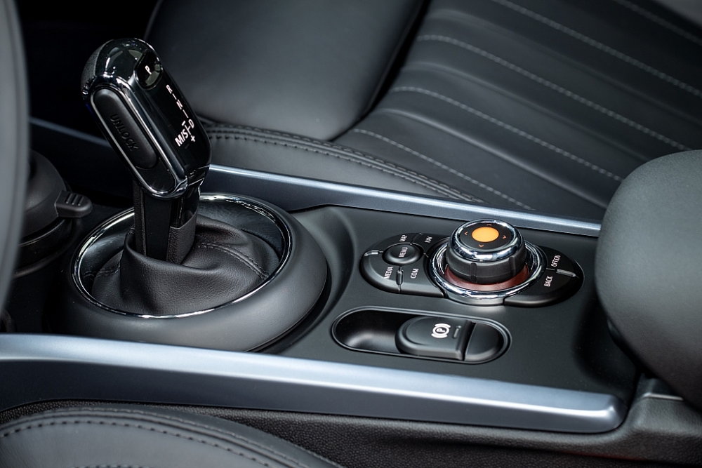 mini clubman 2020 co gi moi