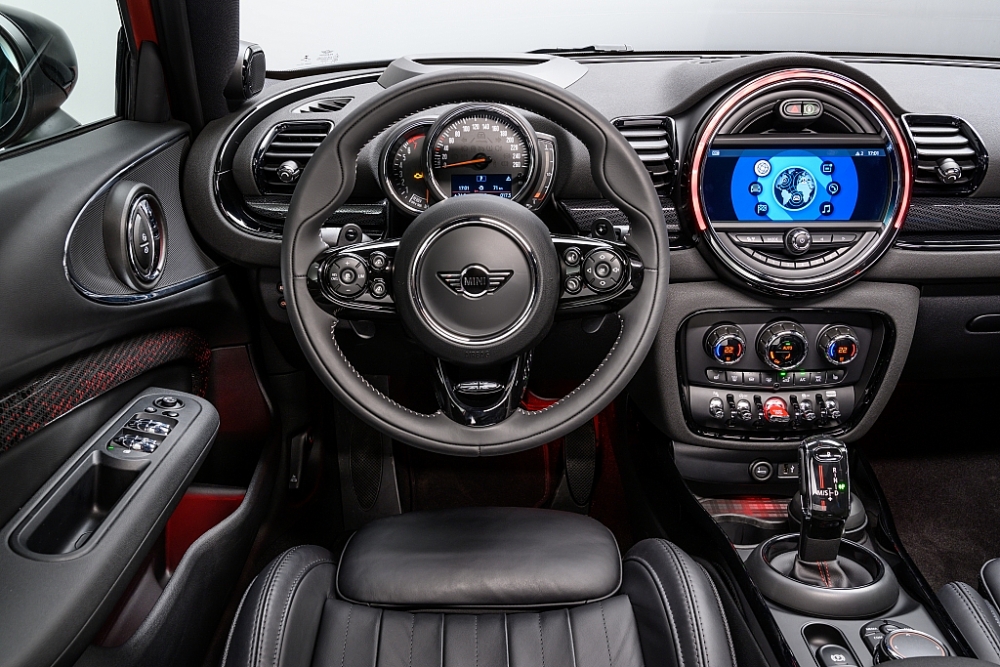 mini clubman 2020 co gi moi