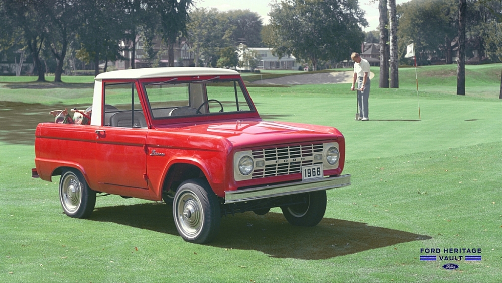 Ford Heritage Vault- bộ sưu tập lịch sử 100 năm phát triển của Ford