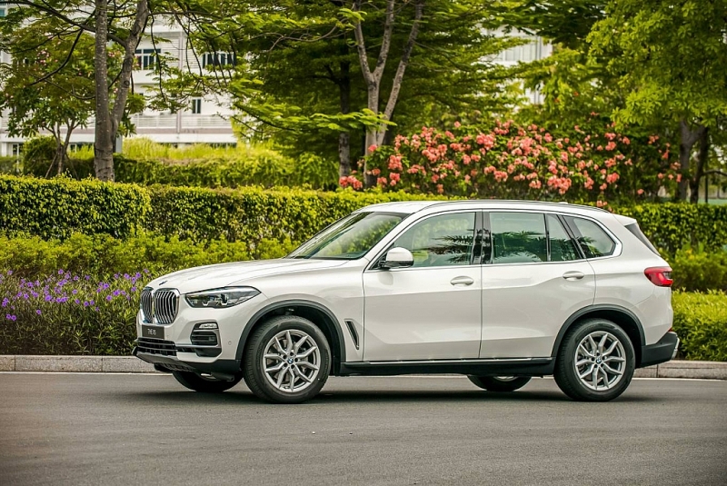 bmw x5 hoan toan moi co gia 43 ty dong