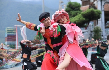 Độc đáo "Vũ điệu trên mây” trên đỉnh Fansipan