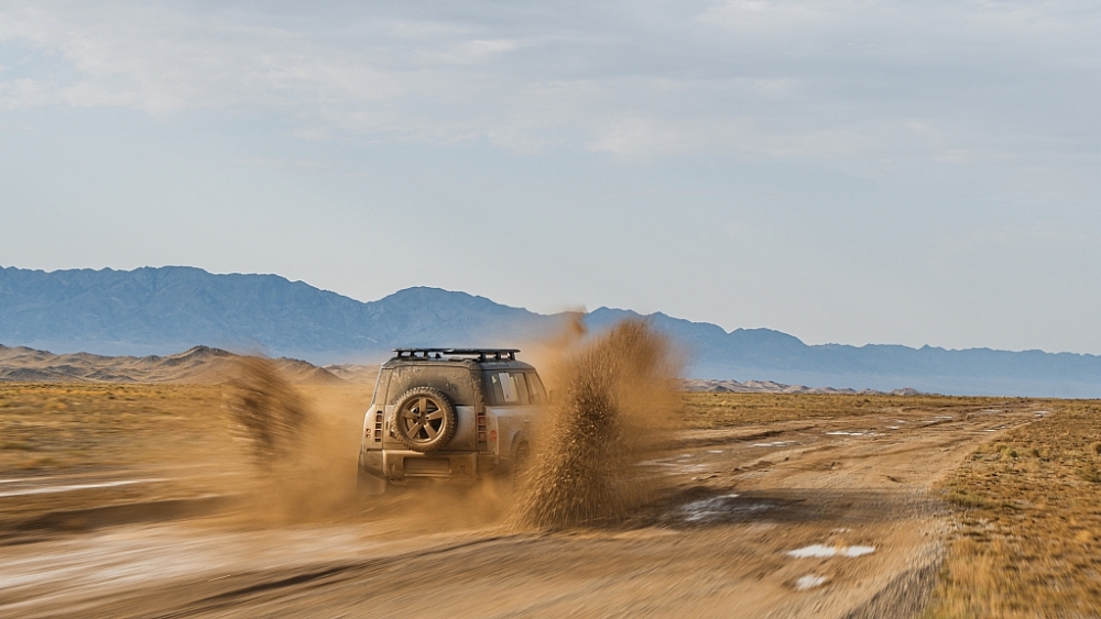“Tầm cao mới” của Huyền thoại Land Rover Defender
