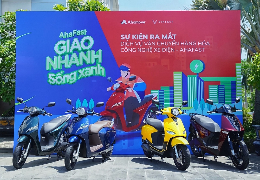 AhaFast - Dịch vụ vận chuyển hàng hóa bằng xe máy điện