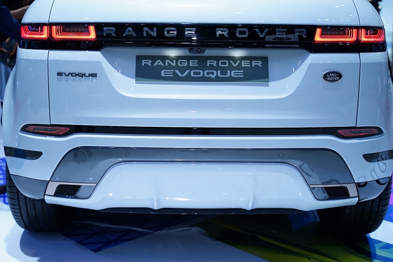 gia khoi diem tu 353 ti dong range rover evoque the he moi co gi