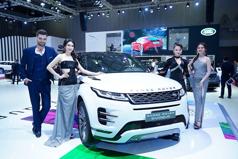 gia khoi diem tu 353 ti dong range rover evoque the he moi co gi