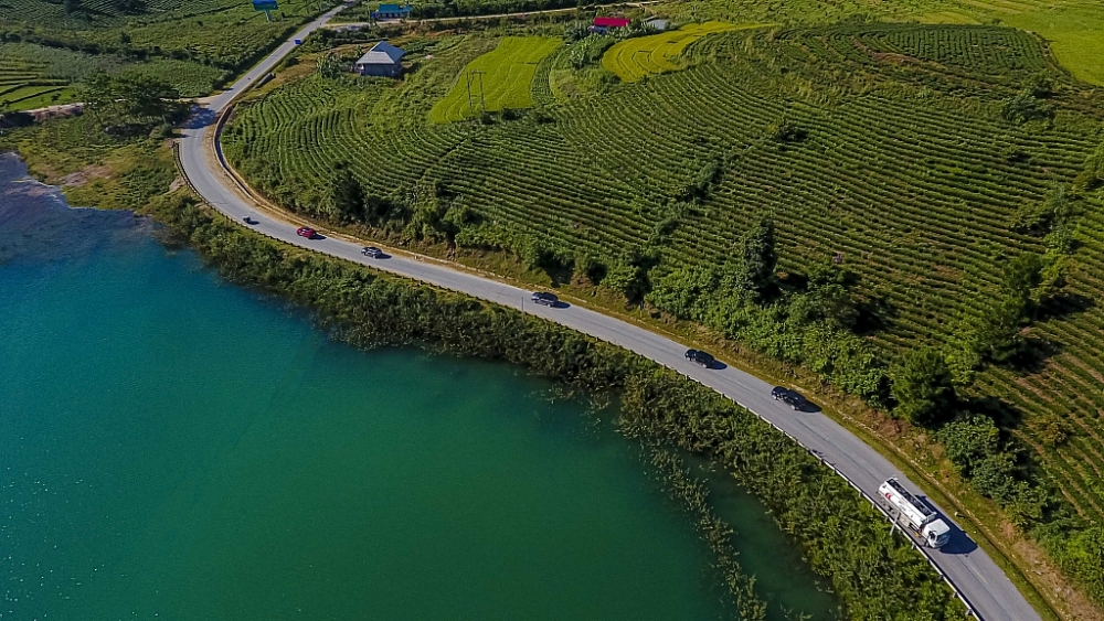 Thích trải nghiệm khám phá, có Land Rover chẳng ngại gì