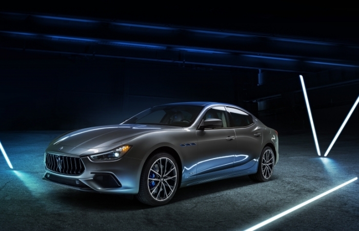 Ghibli Hybrid 2021 – “xe lai” đầu tiên của Maserati đã có mặt tại Việt Nam