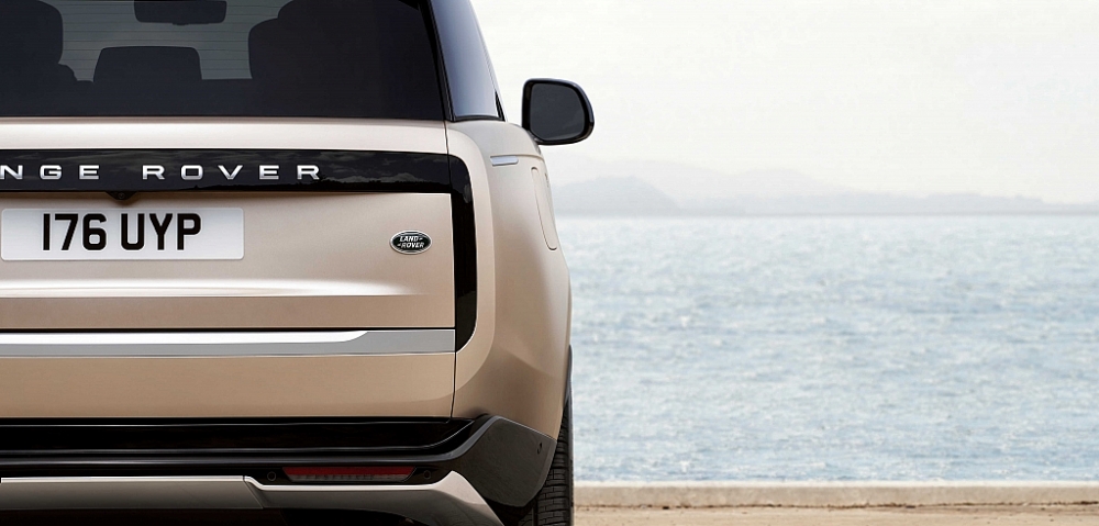 Giá từ 10,879 tỷ đồng Range Rover 2022 hấp dẫn từ thiết kế mới đến công nghệ
