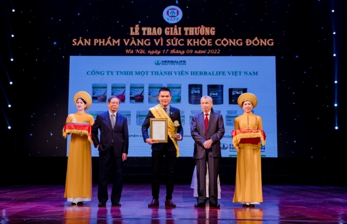 Herbalife Việt Nam được trao giải thưởng Sản phẩm vàng vì sức khỏe cộng đồng năm 2022