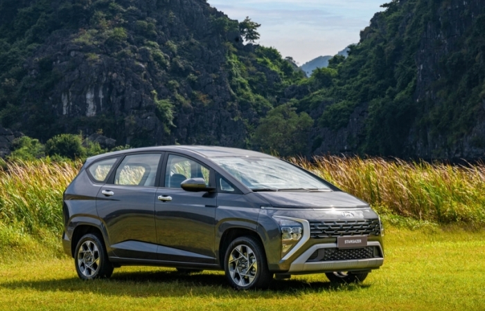Giá từ 575 triệu đồng, Hyundai Stargazer tự tin đặt chân vào phân khúc MPV