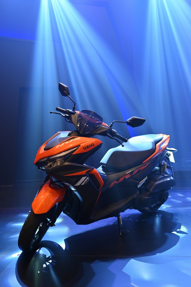 Thay đổi lột xác, Yamaha NVX 155 VVA có giá từ 53 triệu đồng