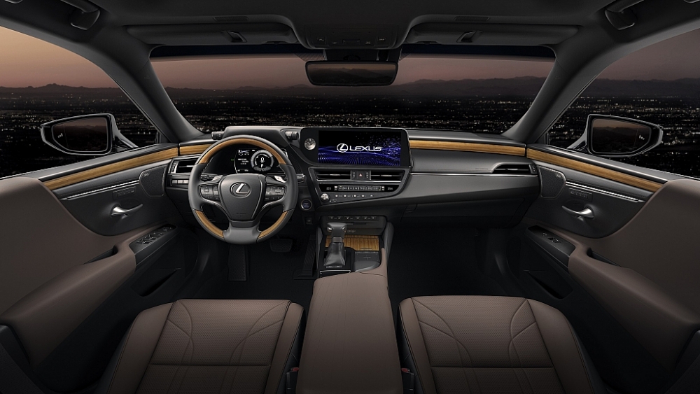 Giá từ 2,55 tỷ đồng, Lexus ES 2022 chính thức có mặt tại Việt Nam