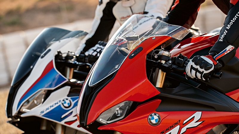 bmw motorrad gioi thieu s 1000 rr hoan toan moi