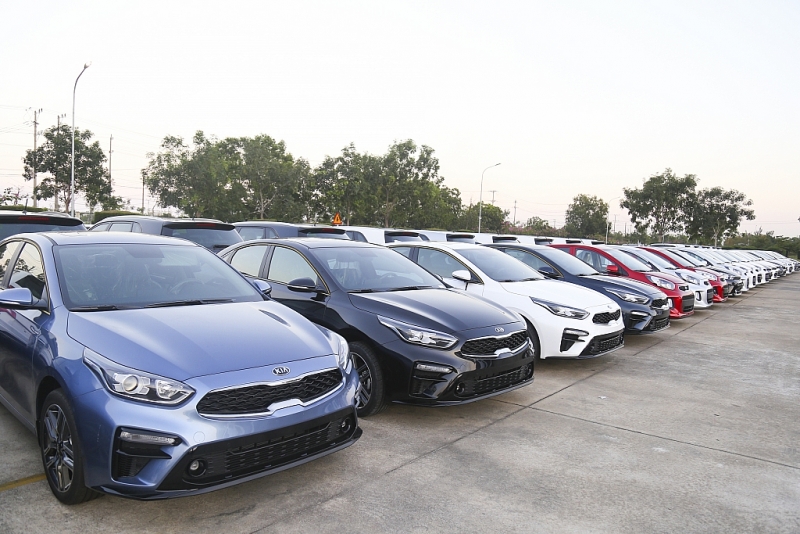 thaco xuat khau 120 xe kia cerato sang myanmar