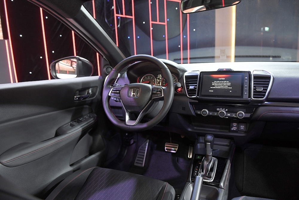 Từ 529 triệu đồng, Honda City 2021 được đánh giá cao từ hình thức, trang bị đến giá