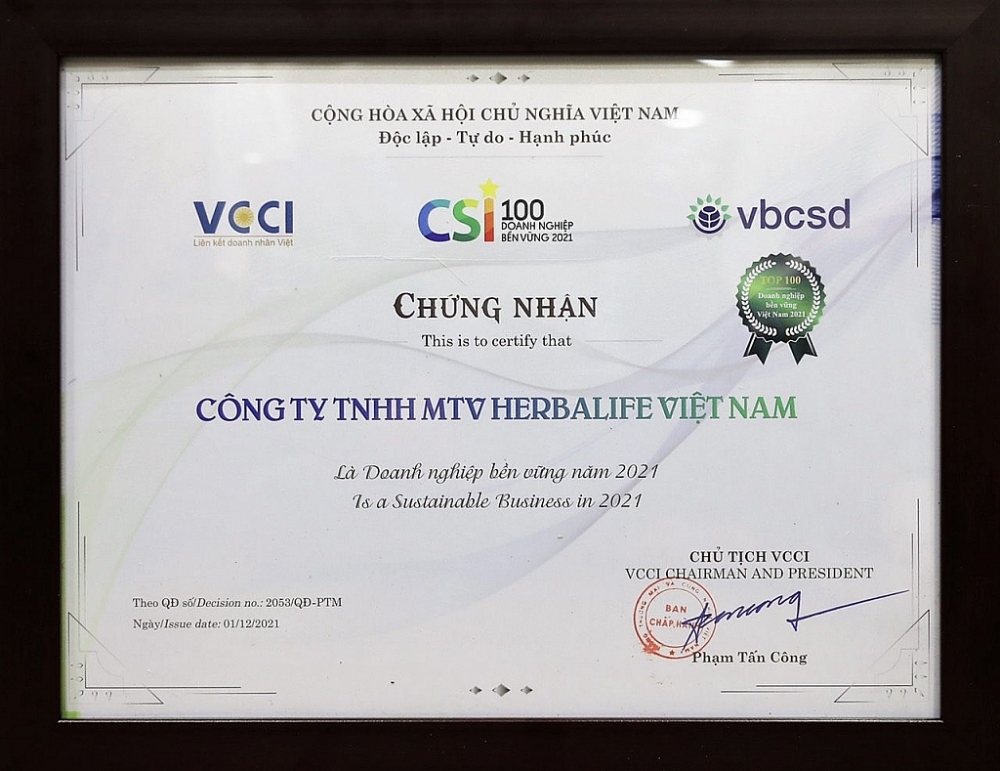 Herbalife Việt Nam được vinh danh top 100 Doanh nghiệp Bền vững Việt Nam 2021
