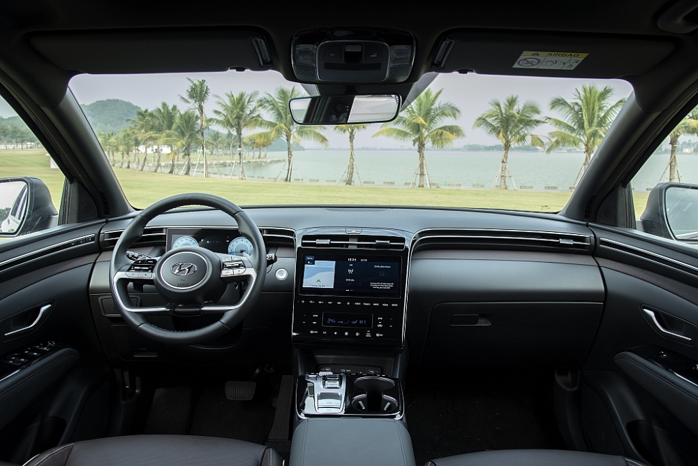 Nâng cấp thiết kế, thêm nhiều tính năng, Hyundai Tucson 2022 có giá từ 825 triệu đồng