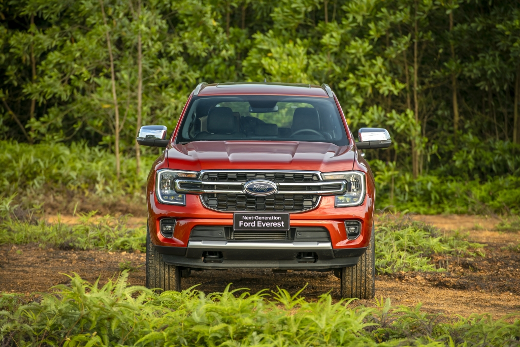Thêm 41 triệu, Ford Everest 2023 bản Titanium được nâng cấp gói công nghệ an toàn, thông minh