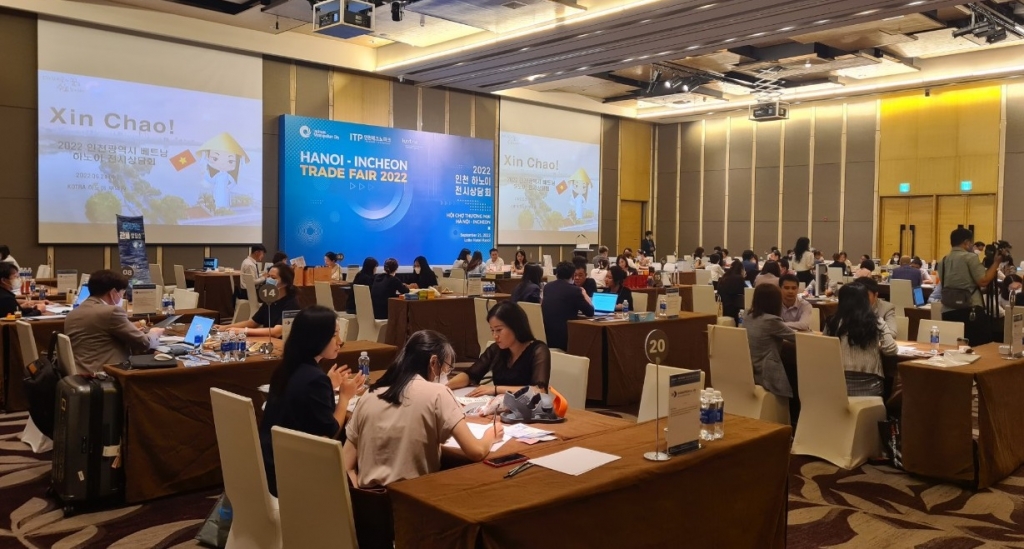 Gần 100 nhà nhập khẩu Việt Nam giao thương trực tiếp với 25 doanh nghiệp Hàn Quốc