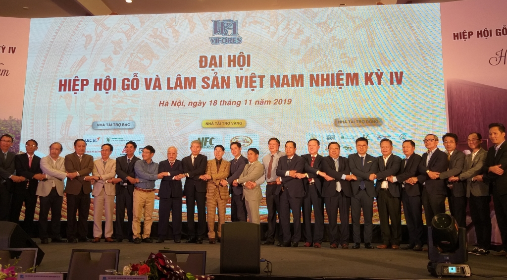 lanh dao nganh lam nghiep lam pho chu tich vifores