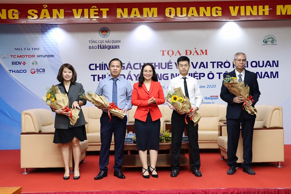 Hơn 100 doanh nghiệp dự Tọa đàm “Chính sách thuế và vai trò Hải quan thúc đẩy công nghiệp ô tô Việt Nam”
