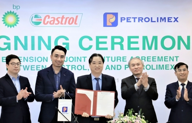 Tập đoàn BP ký kết gia hạn hợp đồng liên doanh với Petrolimex