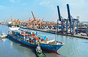Sản lượng hàng hóa thông qua cảng do Vinalines quản lý tăng 12%