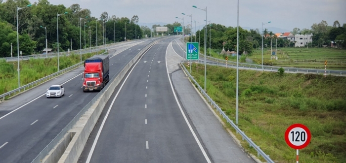 6 tháng đầu năm: VEC sụt giảm 7,7% doanh thu