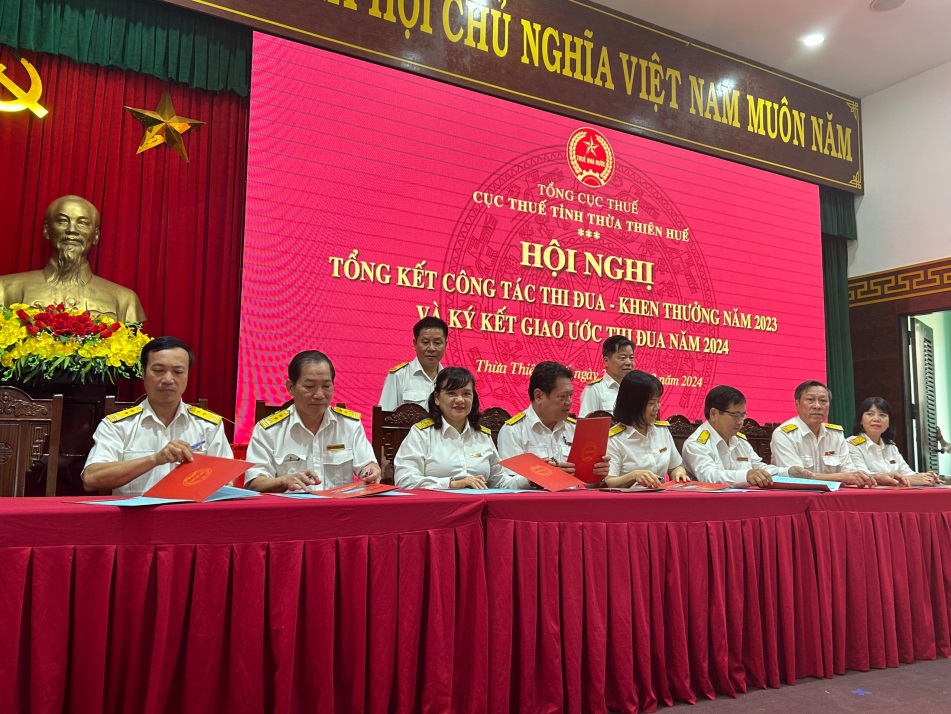 cuc thue thua thien hue chu dong trien khai nhieu giai phap tuyen truyen nang cao y thuc cua nguoi nop thue cuc thue thua thien hue chu dong trien khai nhieu giai phap tuyen truyen nang cao y thuc cua nguoi nop thue