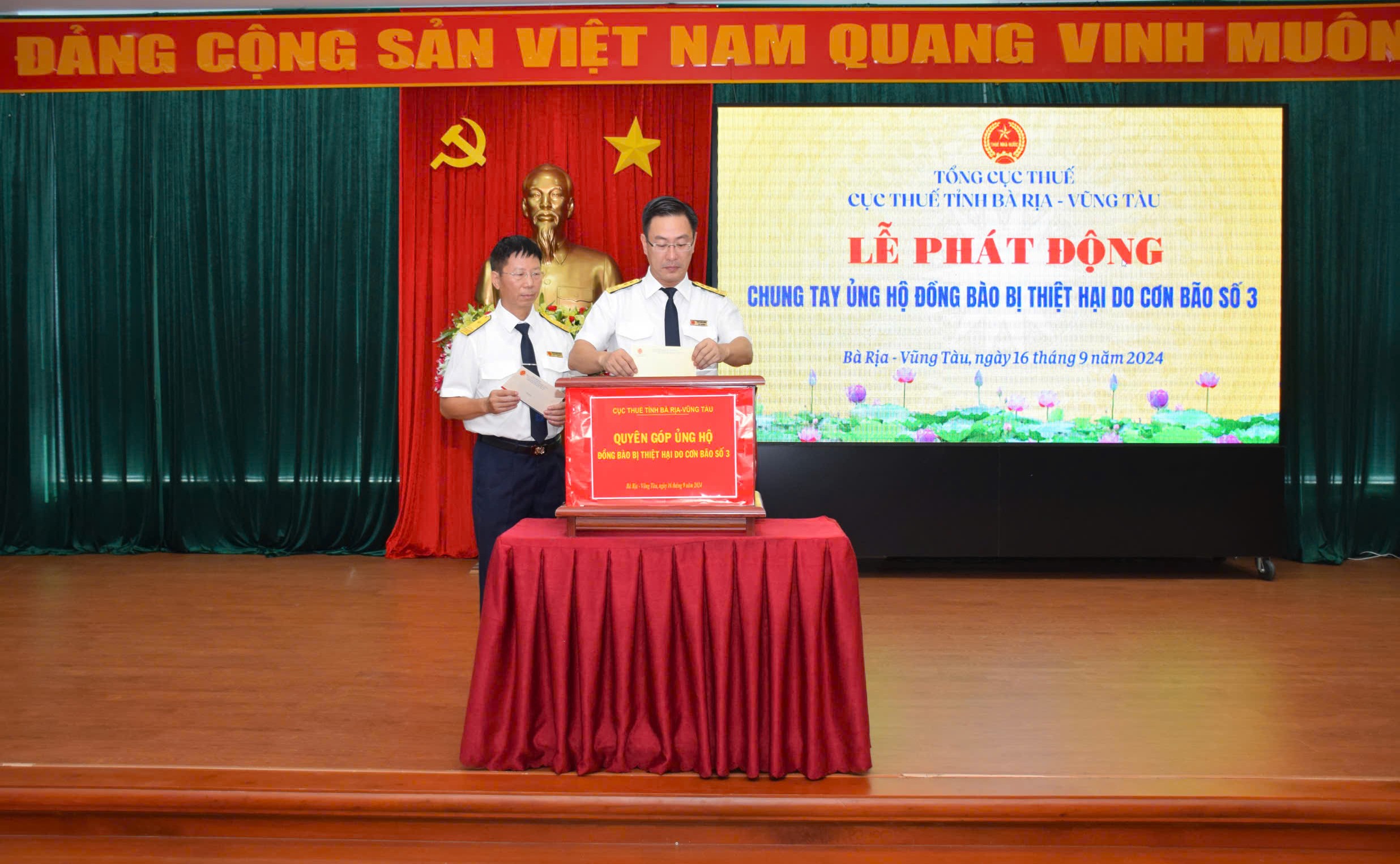 nhieu co quan thue tai chinh phia nam tich cuc tham gia ho tro dong bao bi anh huong bao lu nhieu co quan thue tai chinh phia nam tich cuc tham gia ho tro dong bao bi anh huong bao lu