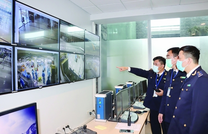 Chuyện những người chắp bút xây dựng Hải quan tương lai