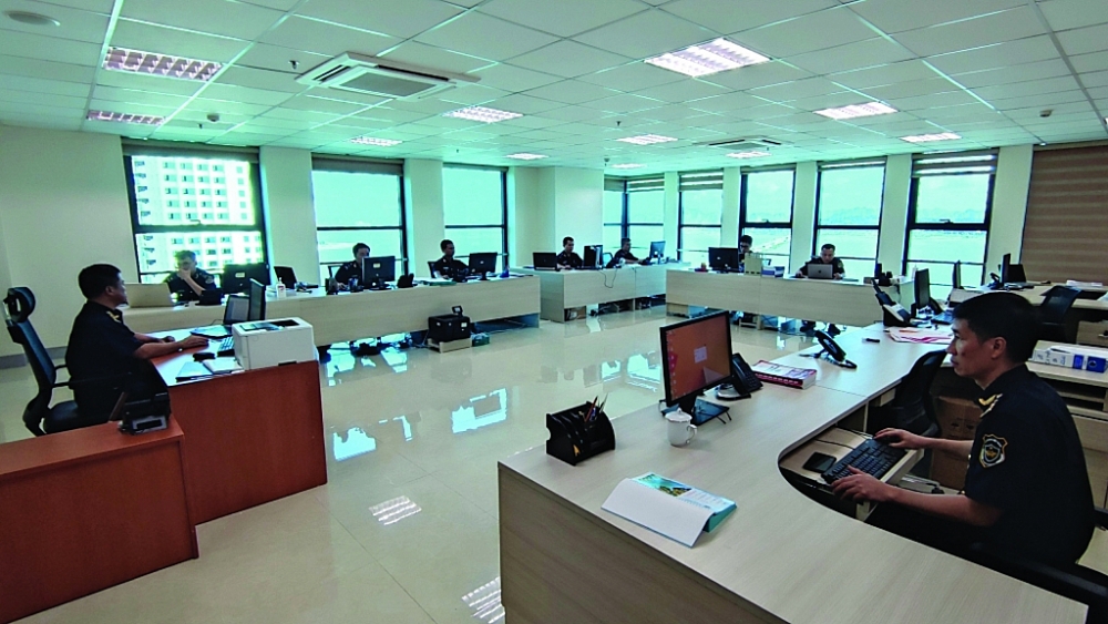 Hoạt động nghiệp vụ tại Chi cục Kiểm tra sau thông quan, Cục Hải quan Quảng Ninh. 	Ảnh do Chi cục KTSTQ cung cấp.