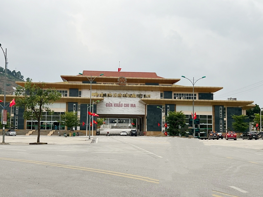 Nhà làm việc liên ngành cửa khẩu Chi Ma được đầu tư khang trang . 	Ảnh: H.Nụ