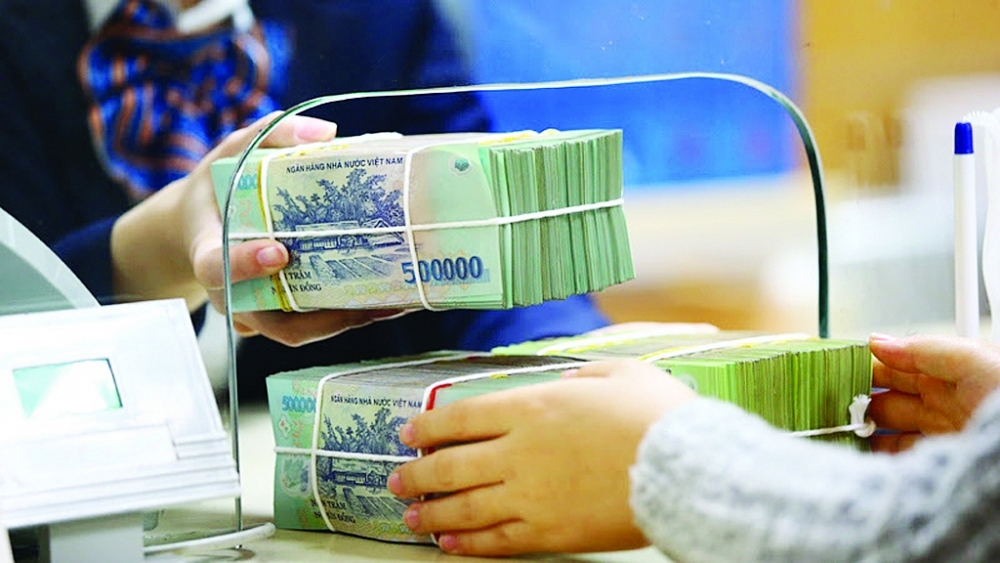 Ngân hàng đang rao bán những khoản nợ tiêu dùng chỉ vài trăm nghìn đồng đến hàng trăm triệu đồng. 	 Ảnh: ST  Ngân hàng đang rao bán những khoản nợ tiêu dùng chỉ vài trăm nghìn đồng đến hàng trăm triệu đồng. 	 Ảnh: ST