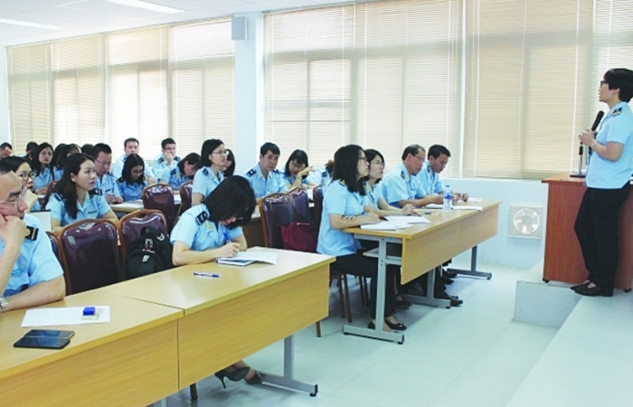 Phát triển nguồn nhân lực đáp ứng Hải quan số, mô hình Hải quan thông minh