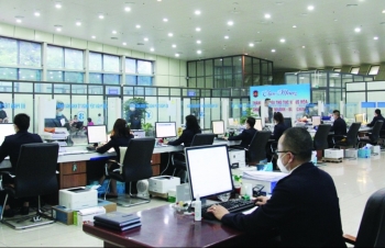 Hải quan Hữu Nghị lấy ý kiến đánh giá khảo sát của DN đối với từng công chức thừa hành