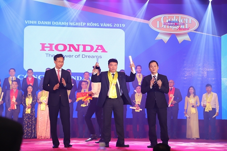 honda viet nam nhan giai thuong rongvang nam lan thu 14