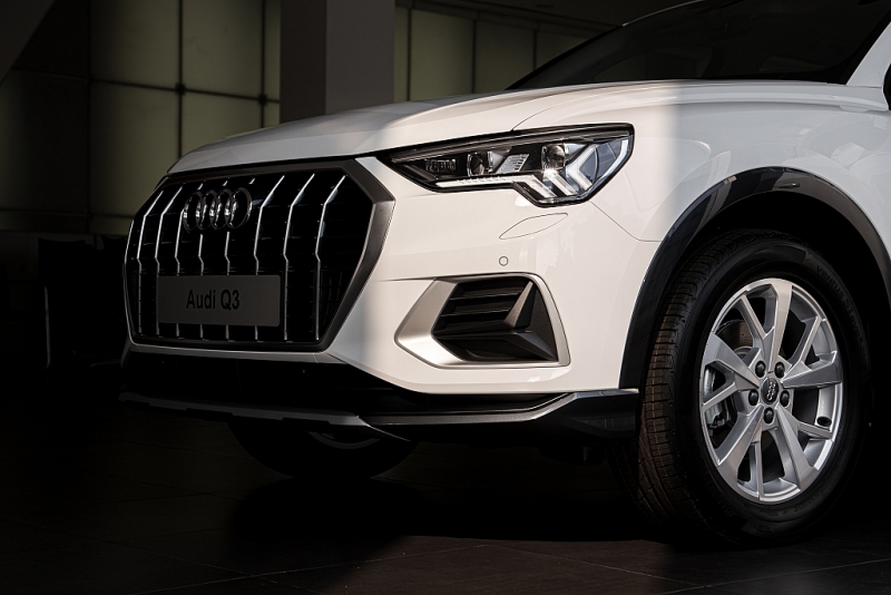 thiet ke va dong co moi audi q3 the he 2 ra mat tai viet nam