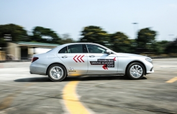 Học viện Lái xe An toàn Mercedes-Benz 2019: An toàn tuyệt đối, cả ngày lẫn đêm
