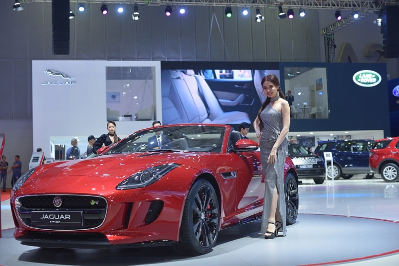 jaguar va land rover an tuong tu cac sieu pham den tu anh
